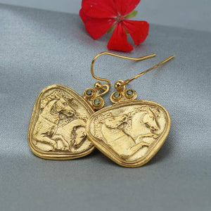 Omer 925 k Silver Mustang Horse Coin Turkish Gold Earrings With Green Peridot