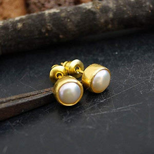 925 Silver Roman Art White Pearl Small Stud Earrings By Omer 24k Gold Plated