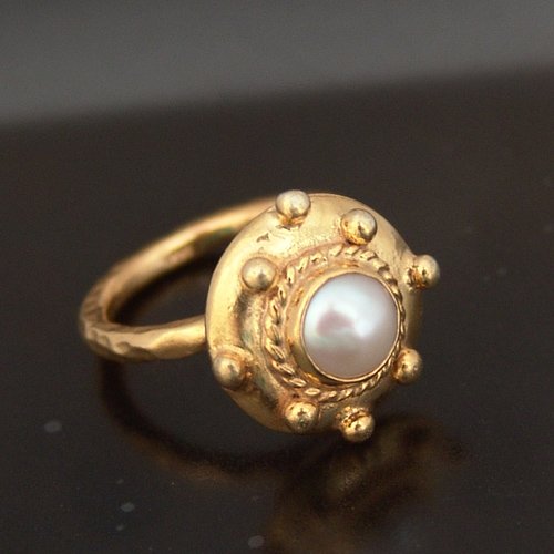 Antique 14K Yellow Gold Red Paste & Seed Pearl Band Ring Size 5.5 – Blue  Ribbon Rarities