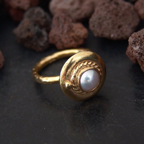 By Omer Turkish 925 k Sterling Silver Pearl Ring 24k Yellow Gold Plated