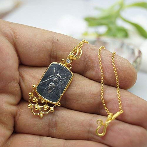 Buy Youbella Stylish Latest Traditional Jewellery Gold Plated Pendant For  Women (White) Online