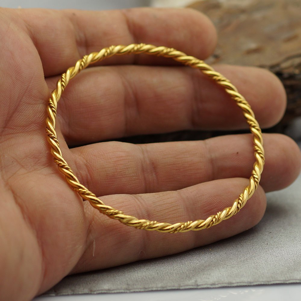 Yellow Gold Twist-Design Bracelet