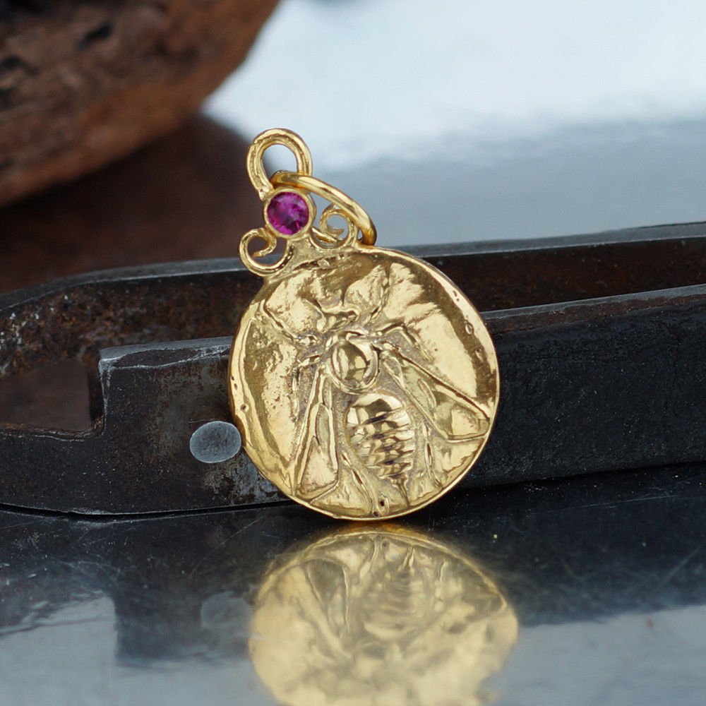 Bee deals coin pendant